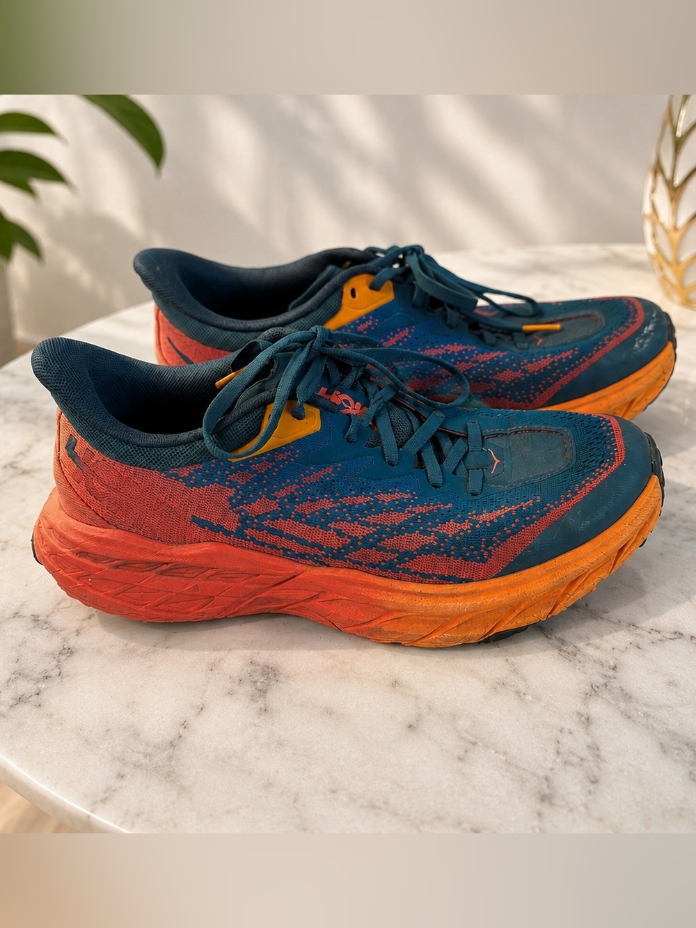 HOKA Speedgoat 5 Trail Running Shoes size 8.5 for woman, men size 7